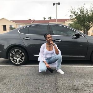 One size fits all over throw